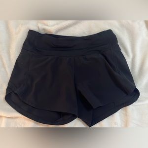 Size 2 Lululemon speed ups 4”